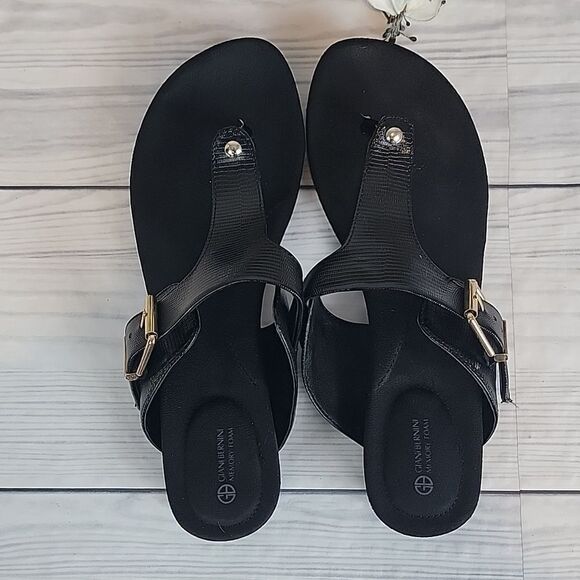 Giani Bernini Rivver t-strap thong sandals in black Women's Size 8.5 - Picture 5 of 10